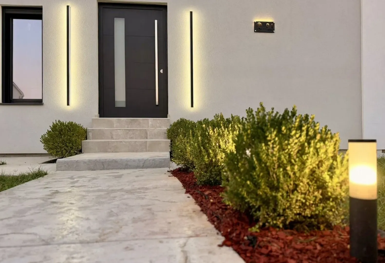 Izdavanje, kuća, 225m², Gornja Gorica, Podgorica