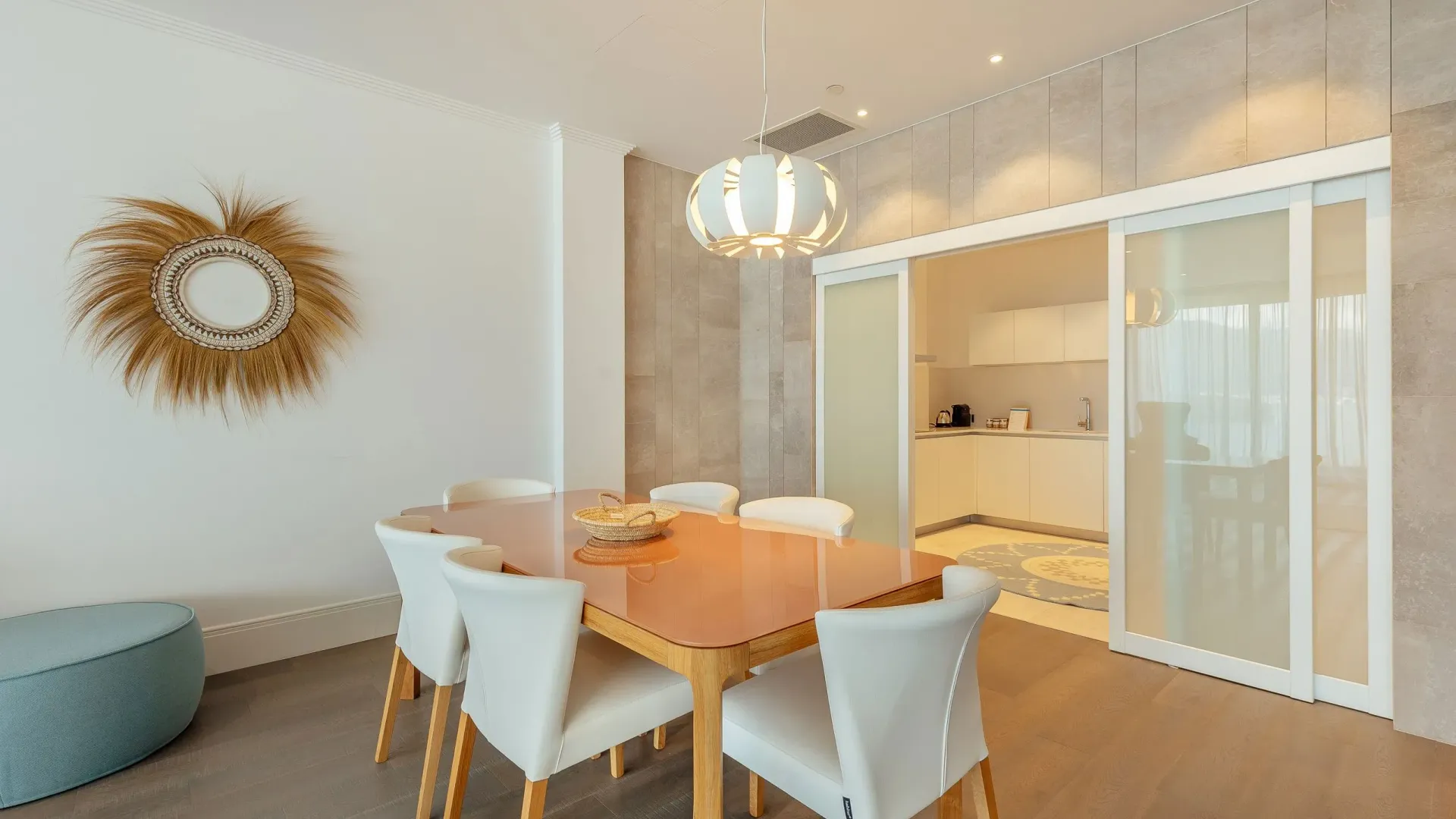Prodaja, dvosoban stan, 190m², Đuraševići, Tivat