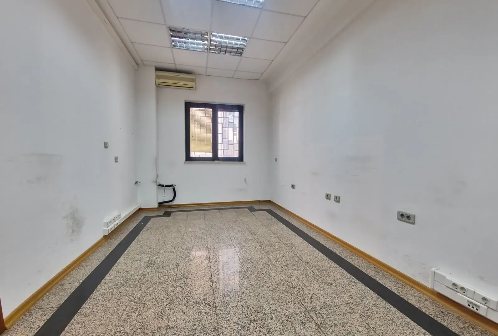 Rent, office space, 500m², Podgorica, Crna Gora