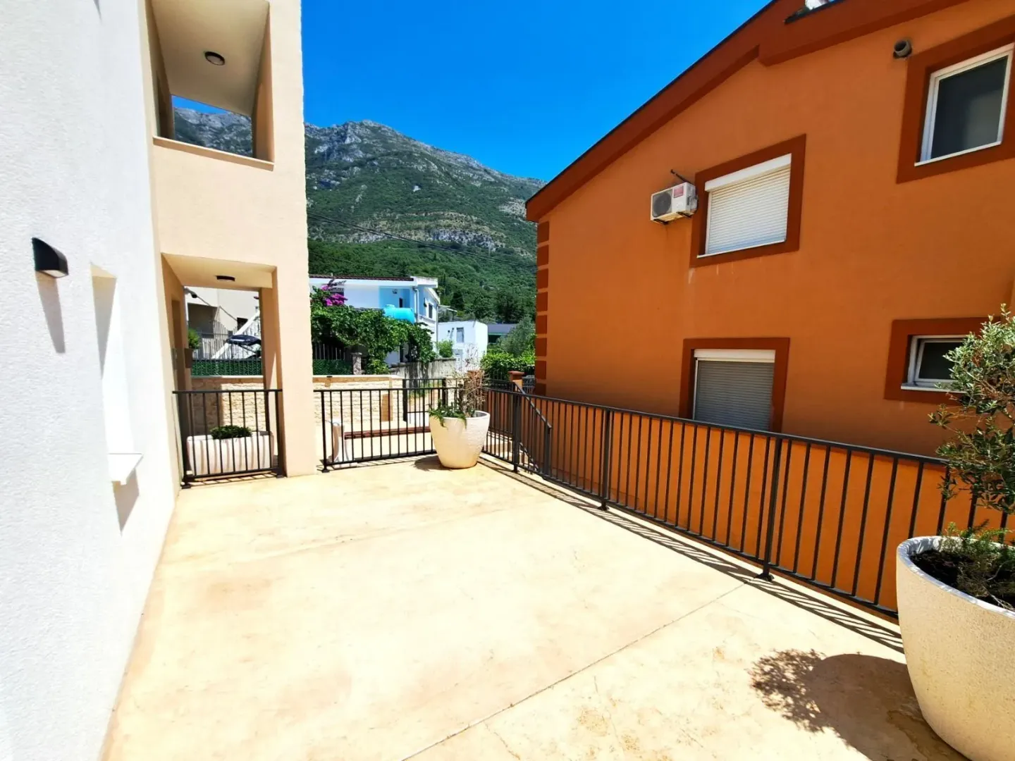 Prodaja, jednosoban stan, 62m², Sutomore, Bar