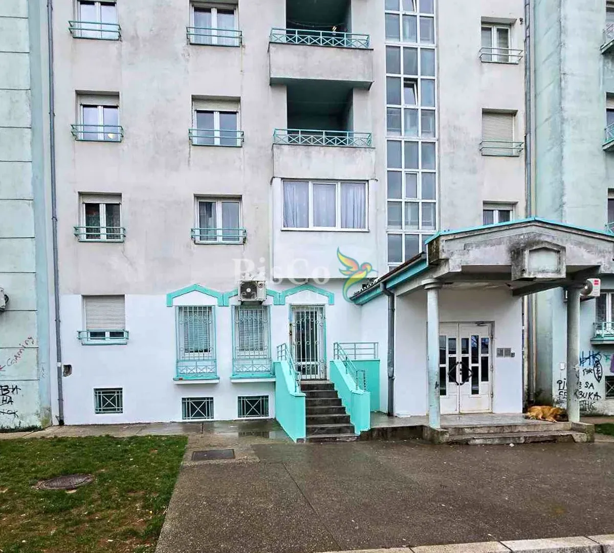 Sale, office space, 63m², Nikšić, Crna Gora