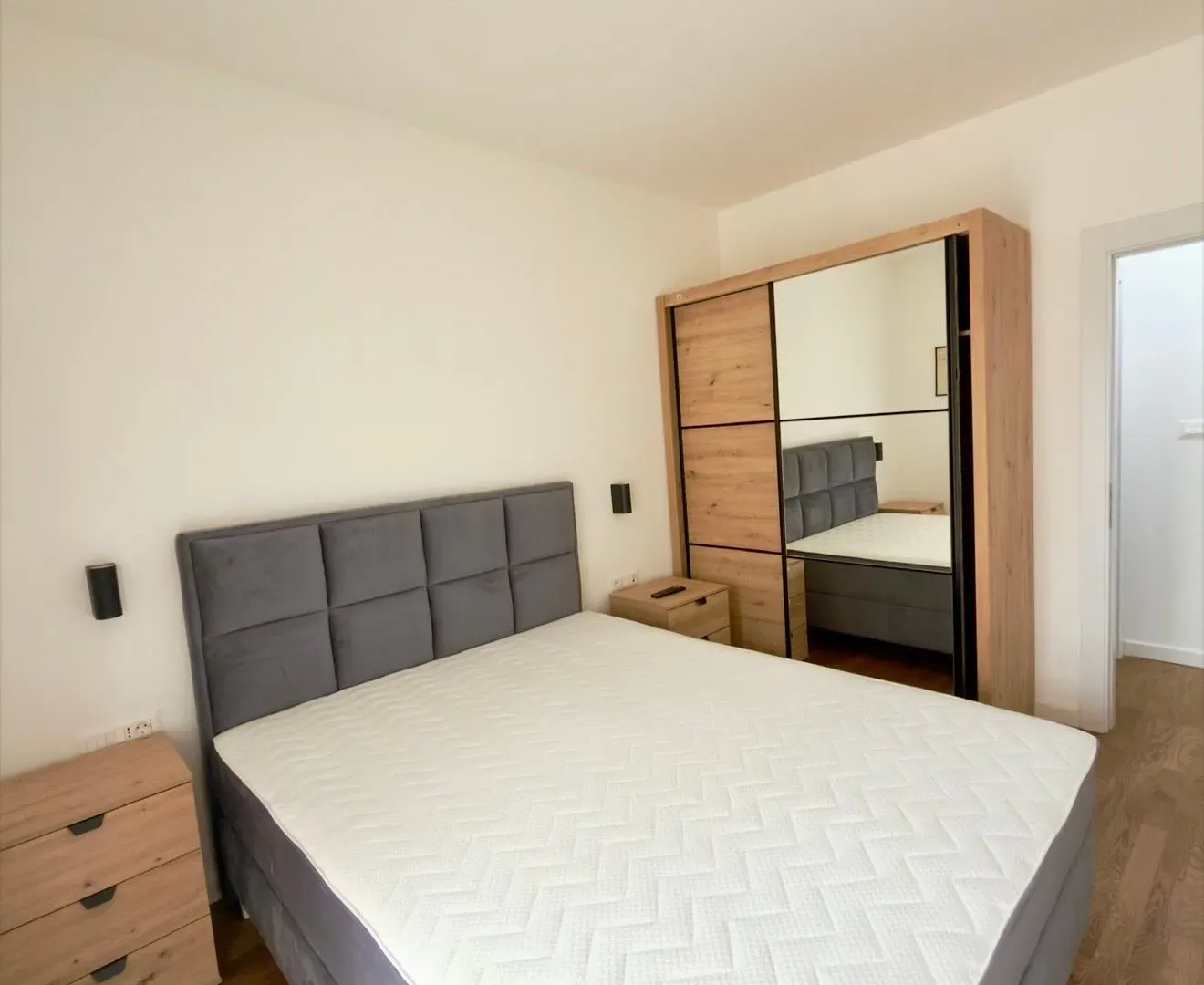 Izdavanje, jednosoban stan, 45m², Stari Aerodrom, Podgorica