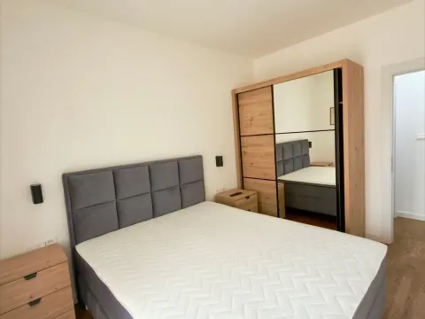 Izdavanje, jednosoban stan, 45m², Stari Aerodrom, Podgorica - image 5