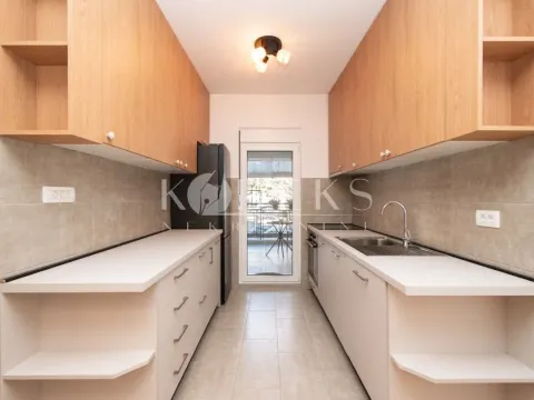 Rent, two bedroom apartment, 87m², Momišići, Podgorica - image 4