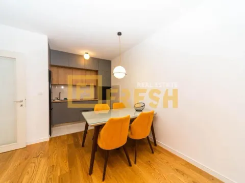 Izdavanje, dvosoban stan, 70m², City Kvart, Podgorica - image 4