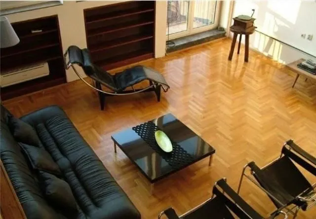 Izdavanje, trosoban stan, 120m², Stari Grad, Beograd