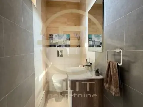 Prodaja, kuća, 165m², Petrovaradin, Novi Sad - image 53