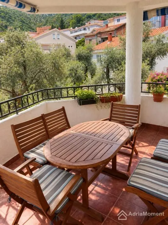 Sale, one bedroom apartment, 52m², Petrovac, Budva