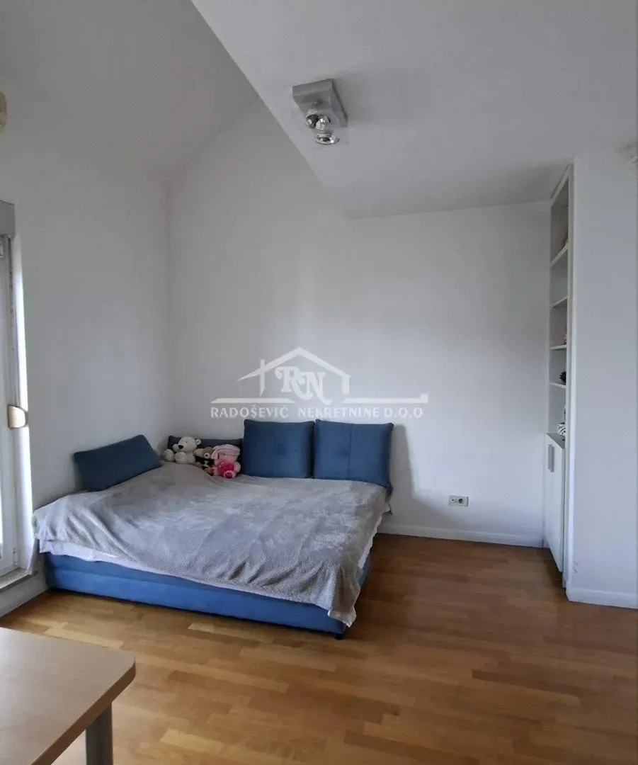 Sale, four bedroom apartment, 127m², Autokomanda, Voždovac Sve Podlokacije