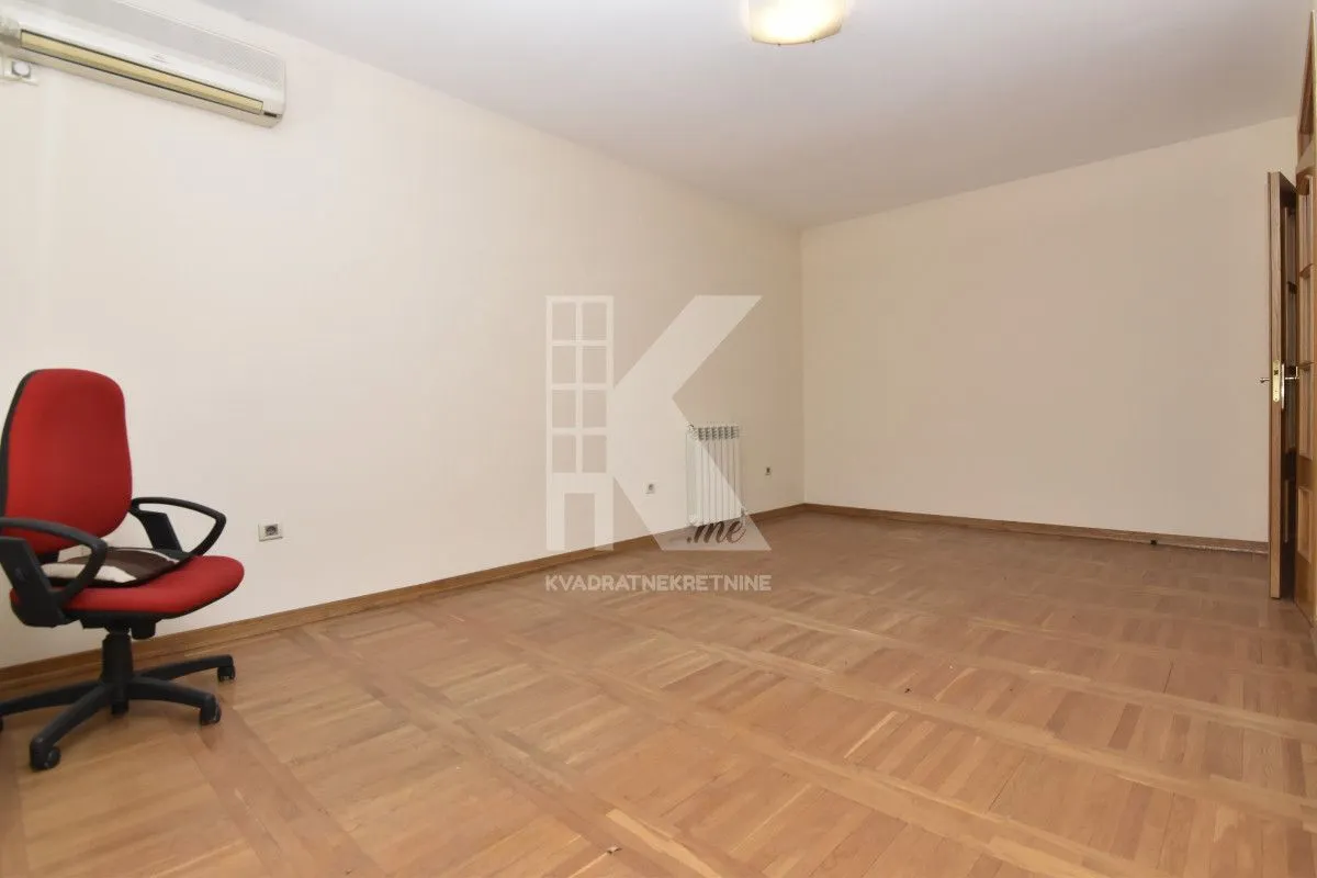 Rent, three bedroom apartment, 110m², Preko Morače, Podgorica