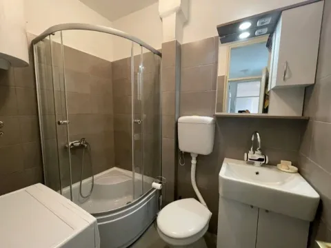 Izdavanje, jednosoban stan, 45m², Preko Morače, Podgorica - image 5