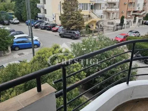 Izdavanje, trosoban stan, 90m², Ljubović, Podgorica - image 8