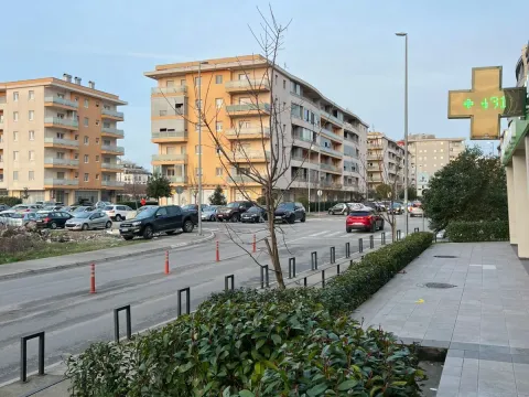 Rent, office space, 95m², City Kvart, Podgorica - image 10