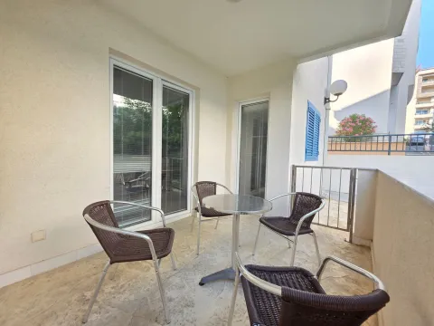 Sale, two bedroom apartment, 64m², Bečići, Budva - image 12