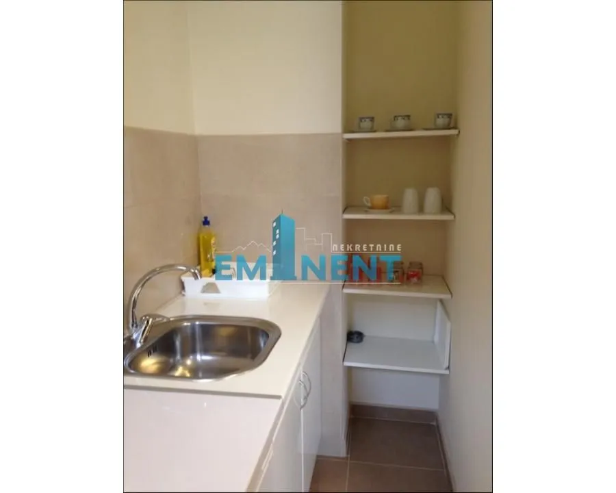 Izdavanje, jednosoban stan, 31m², Stari Grad, Beograd