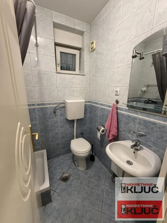 Izdavanje, jednosoban stan, 29m², Sajmište, Novi Sad