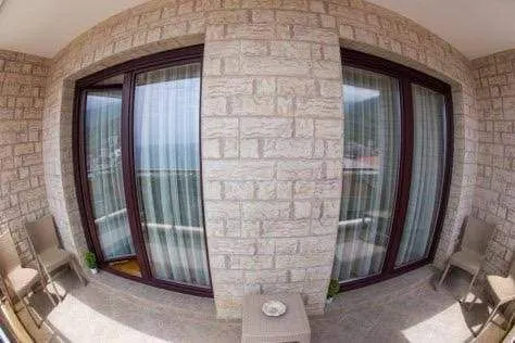 Rent, studio apartment, 40m², Bečići, Budva