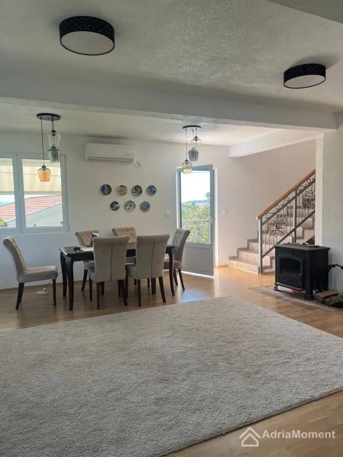 Sale, house, 175m², Šušanj, Bar