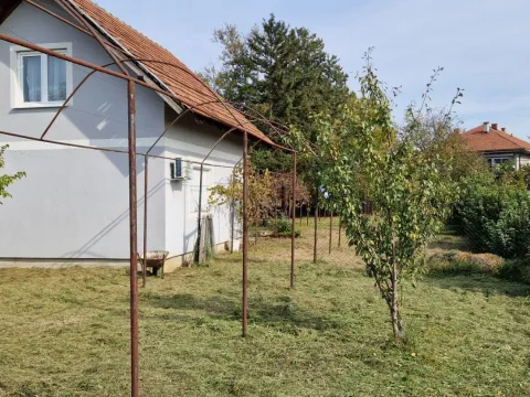 Sale, house, 130m², Bečmen, Surčin - image 2