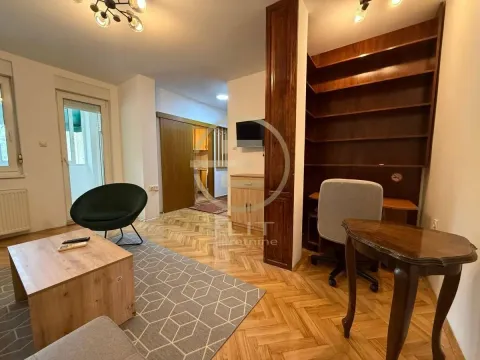 Izdavanje, stan, 47m², Bulevar Oslobodjenja, Novi Sad Sve Podlokacije - image 4