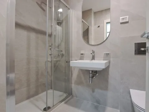 Rent, studio apartment, 33m², Central Point, Podgorica - image 5