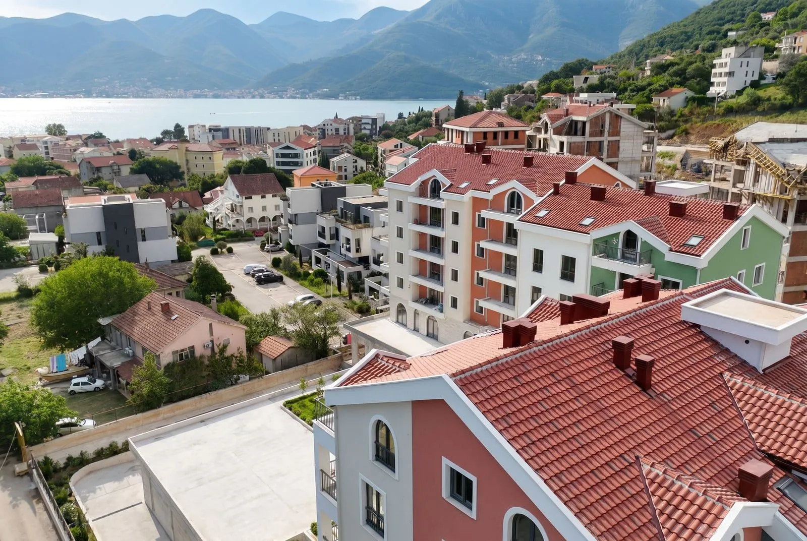 Prodaja, dvosoban stan, 37m², Tivat, Crna Gora
