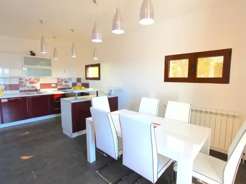 Sale, house, 392m², Prijeradi, Kotor - image 18