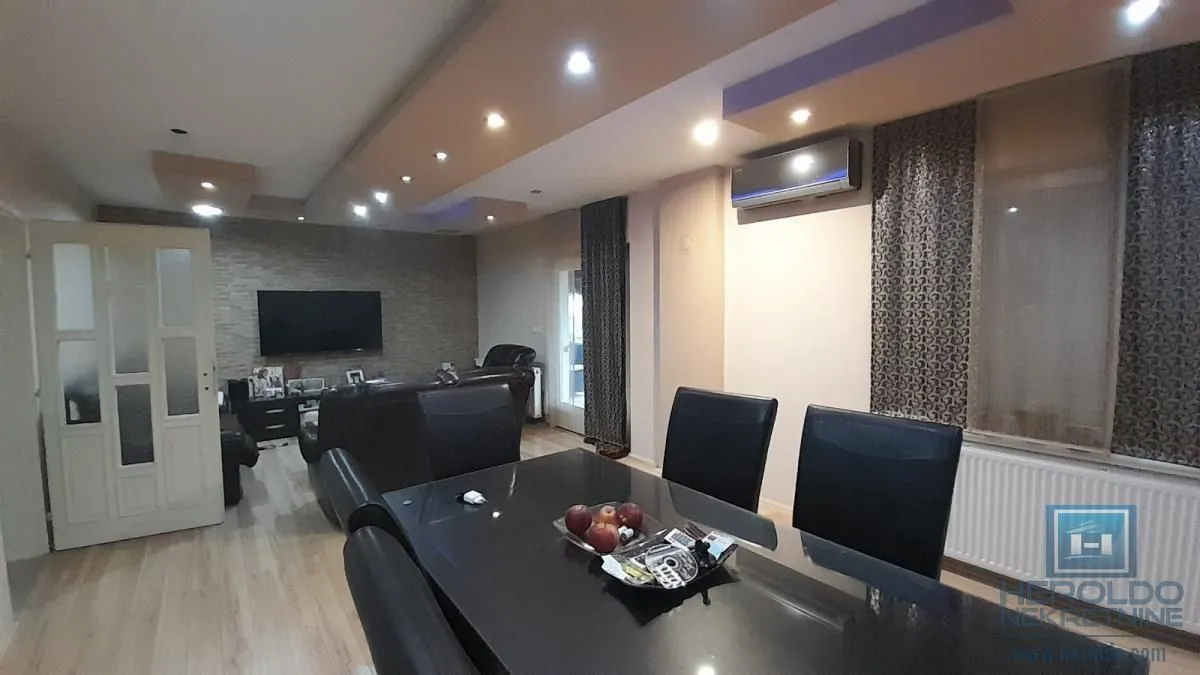 Prodaja, kuća, 150m², Trnava, Jagodina
