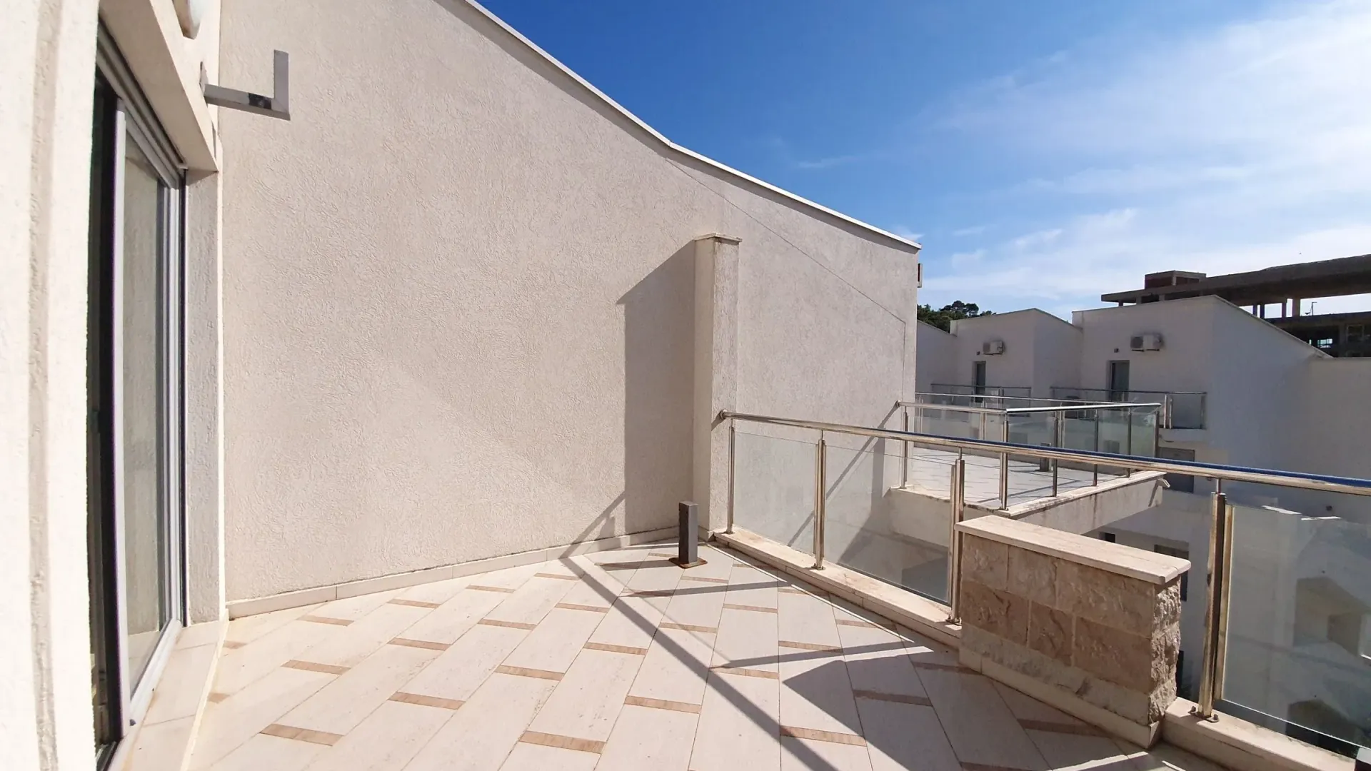 Sale, three bedroom apartment, 171m², Petrovac, Budva