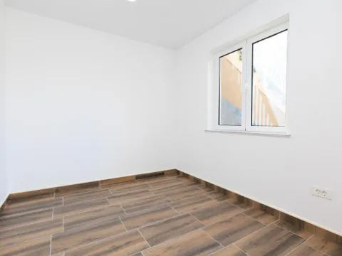 Sale, house, 123m², Šušanj, Bar - image 10