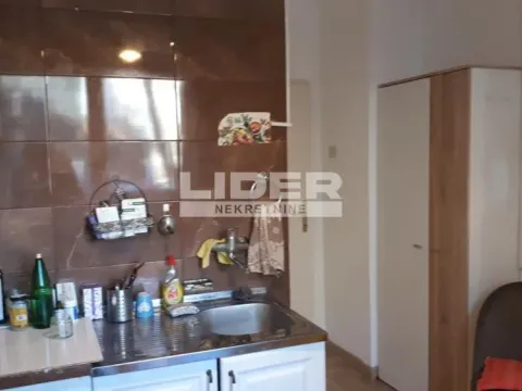 Rent, two bedroom apartment, 36m², Stari Grad, Beograd - image 5