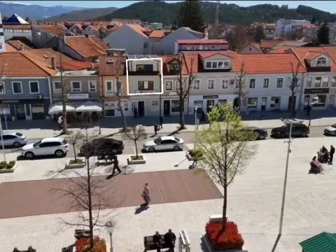Rent, office space, 100m², Centar, Nikšić - image 2