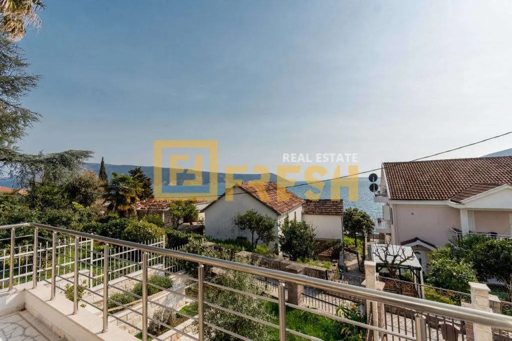 Prodaja, kuća, 200m², Herceg Novi, Crna Gora