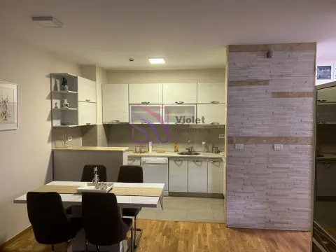 Izdavanje, dvosoban stan, 64m², City Kvart, Podgorica - image 3