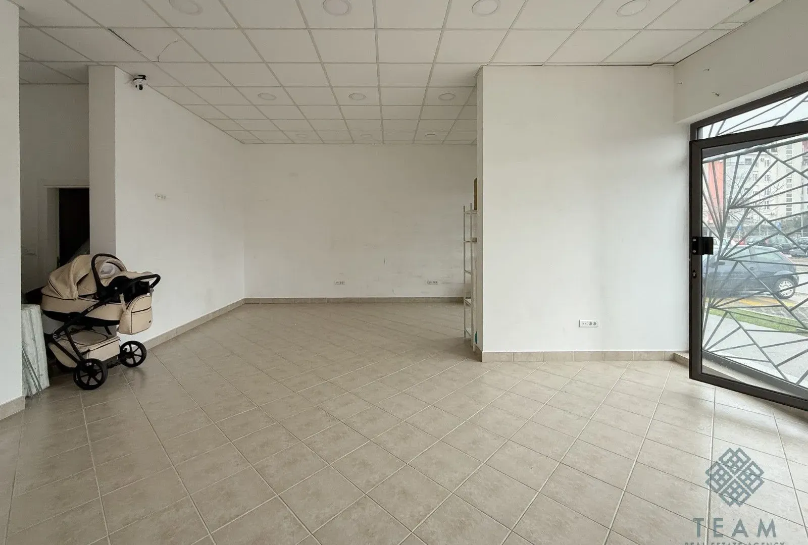 Sale, office space, 120m², Stari Aerodrom, Podgorica