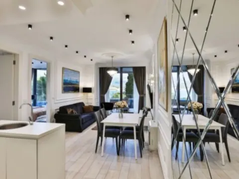 Izdavanje, dvosoban stan, 71m², Centar, Budva - image 13