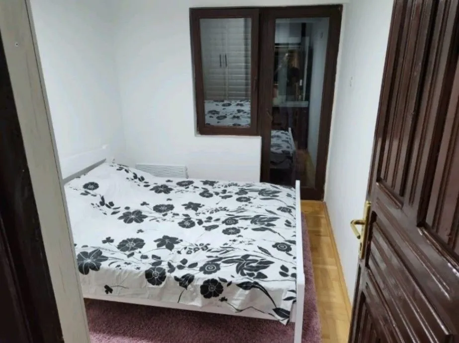 Prodaja, trosoban stan, 57m², Stara varoš, Nikšić