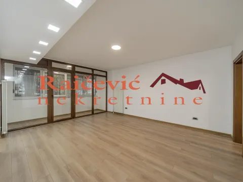 Sale, two bedroom apartment, 70m², Filmski Grad, Beograd - image 2