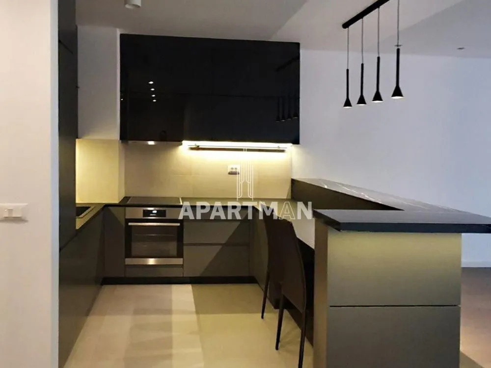 Rent, four bedroom apartment, 125m², Stari Grad, Beograd