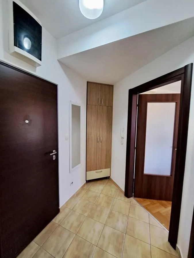 Izdavanje, stan, 43m², Stari Aerodrom, Podgorica