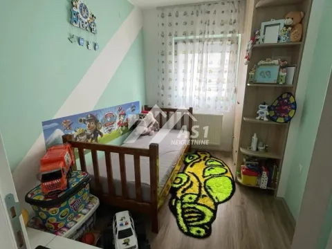 Prodaja, četvorosoban stan, 76m², Lipov gaj, Novi Sad Sve Podlokacije - image 2