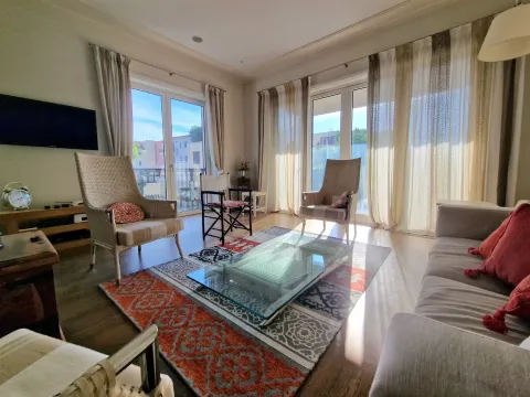 Sale, two bedroom apartment, 152m², Tivat, Crna Gora - image 2