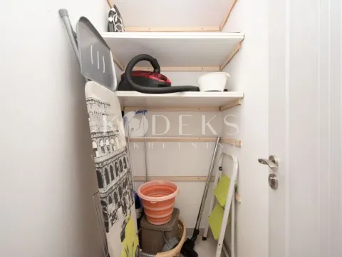 Izdavanje, dvosoban stan, 74m², Stara Varoš, Podgorica - image 10