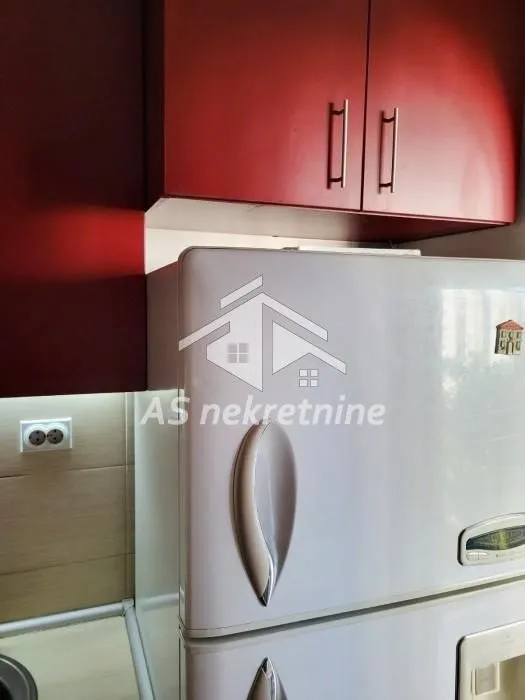 Izdavanje, dvosoban stan, 48m², Novi Beograd Blok 61, Novi Beograd Sve Podlokacije