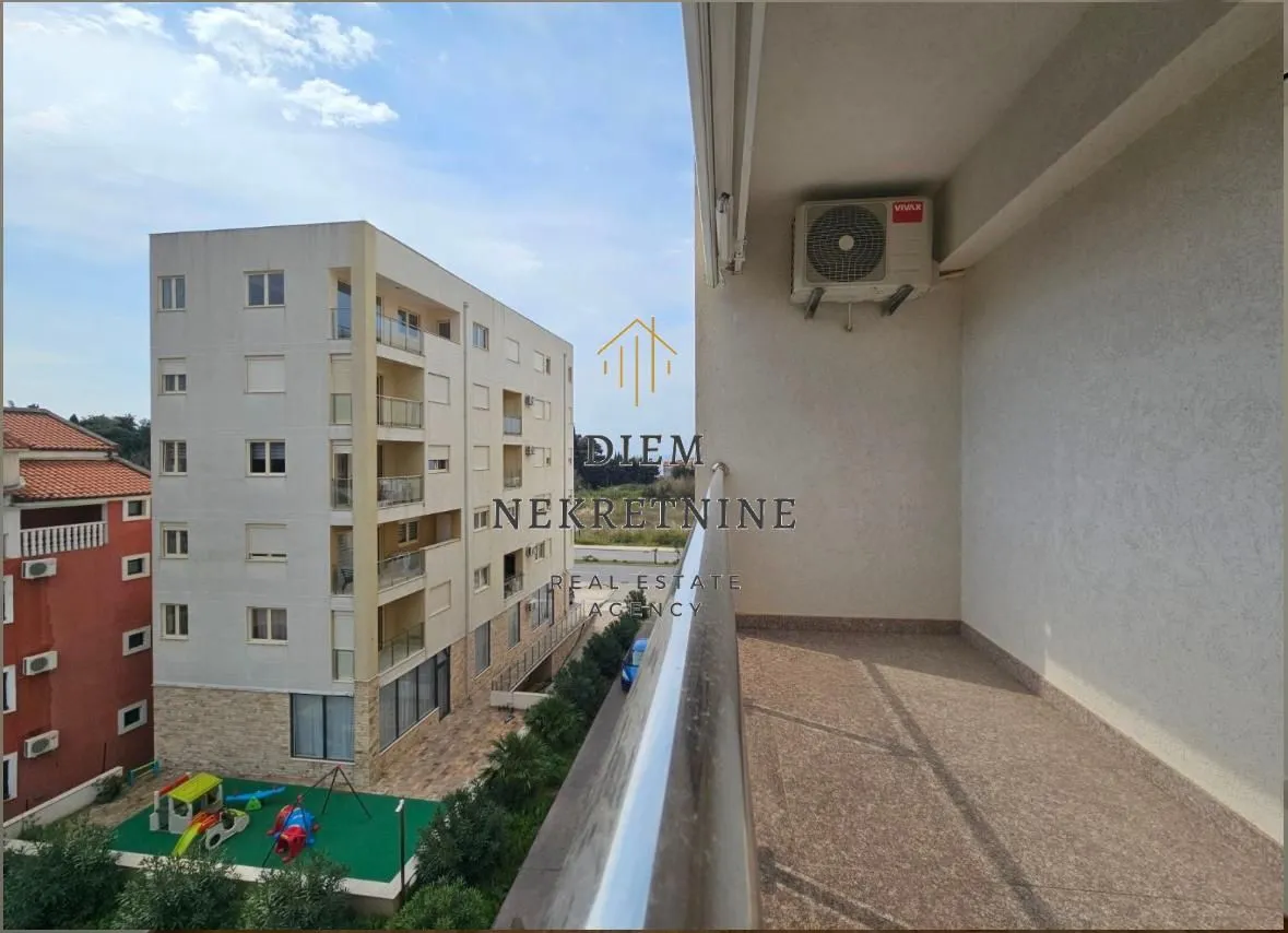 Prodaja, dvosoban stan, 78m², Šušanj, Bar