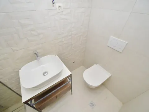 Prodaja, četvorosoban stan, 123m², Herceg Novi, Crna Gora - image 5