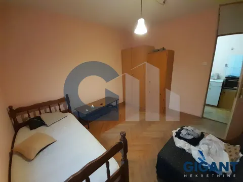 Prodaja, dvosoban stan, 32m², Karaburma, Palilula Sve Podlokacije