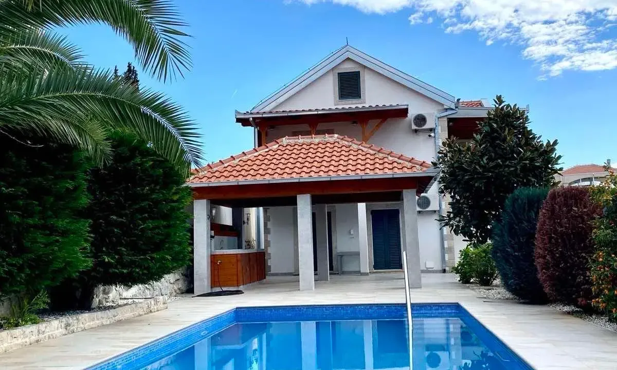 Prodaja, kuća, 170m², Budva, Crna Gora