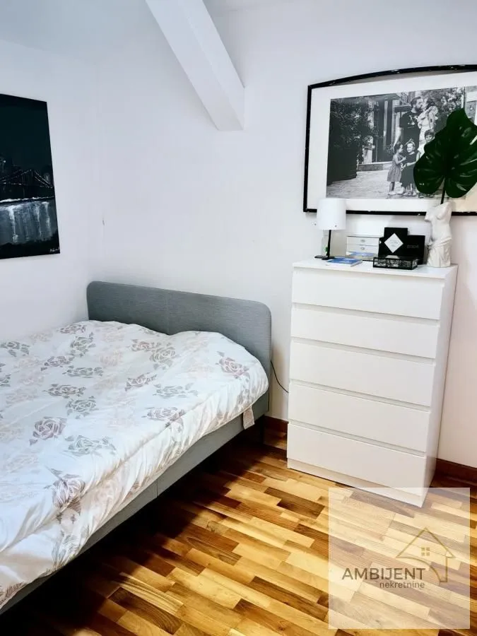 Prodaja, trosoban stan, 144m², Stari Grad, Beograd