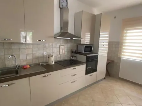 Prodaja, kuća, 123m², Prčanj, Kotor - image 9